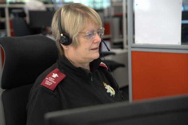 New BSL service helps Deaf people contact police on 101