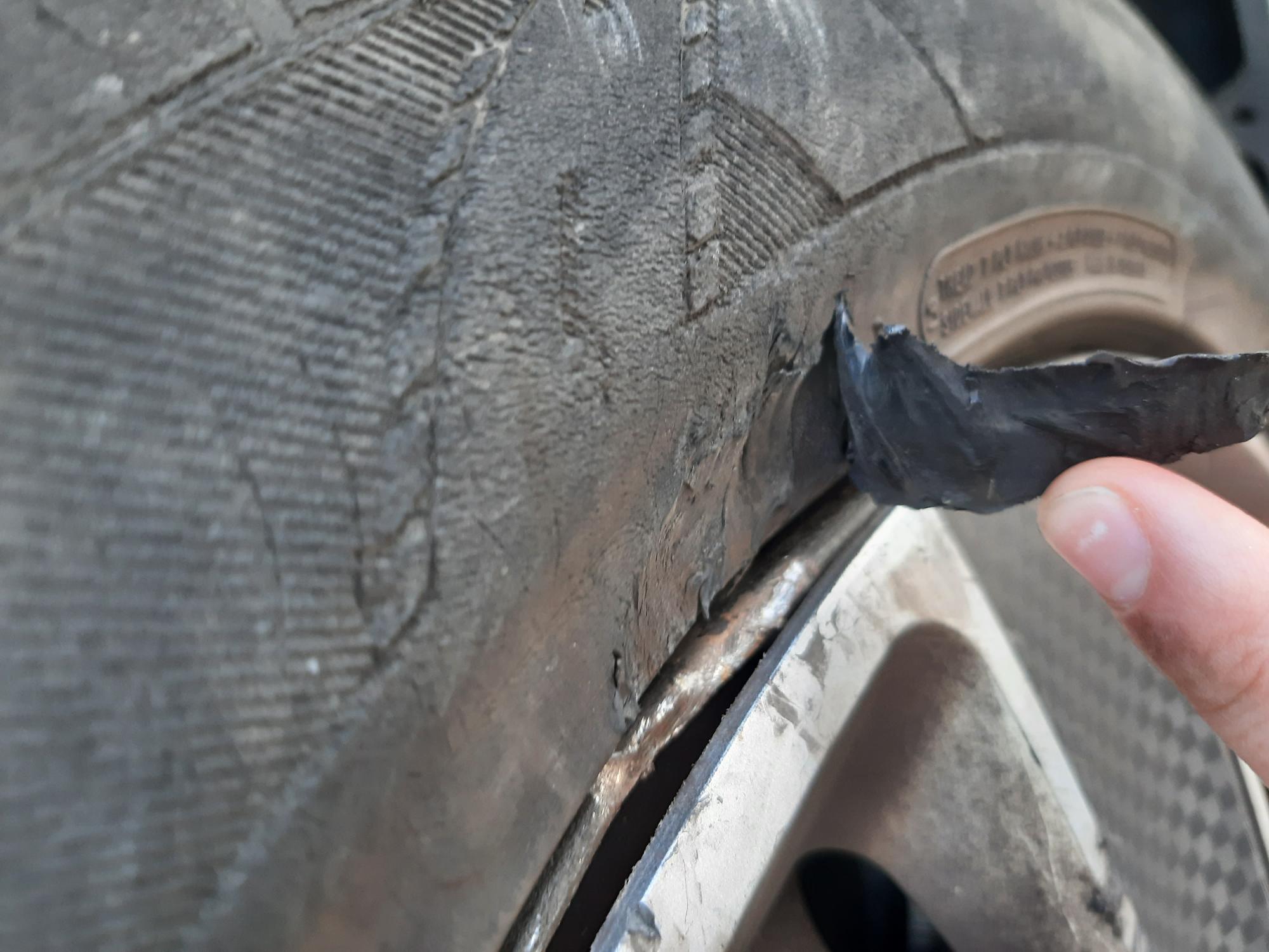 Photograph showing a defective tyre
